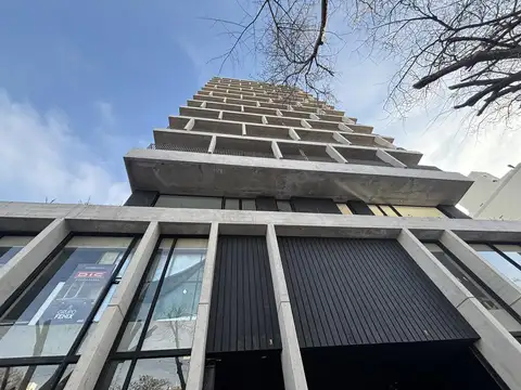 Local en Alquiler en Olivos, $ 2.300.000