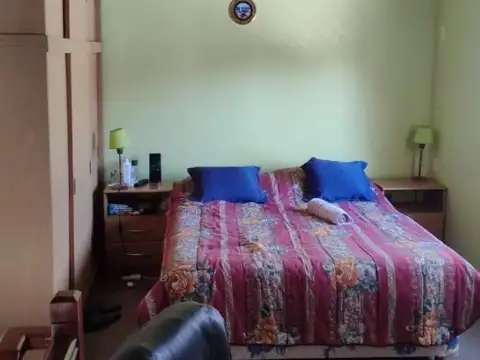 DUPLEX 2 AMBIENTES CON PATIO/COCHERA EN VILLA ADELINA