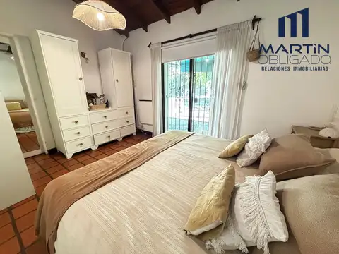 Casa 6 ambientes con 4 baños