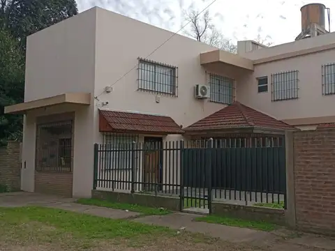 Excelente propiedad en Glew