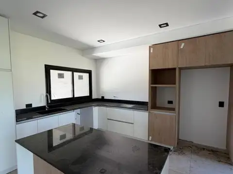 Casa 2 Dorm. A Estrenar! Nuevo Malagueño 
