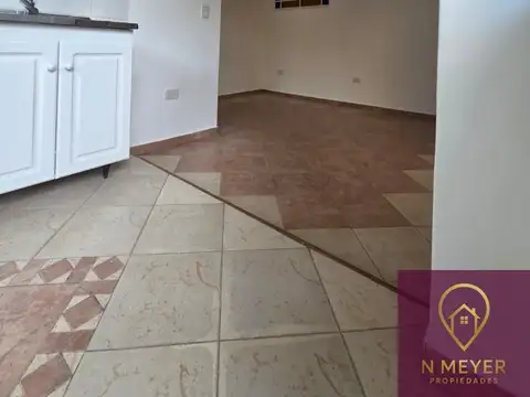 Depto Tipo Casa en Alquiler de 1 dormitorio