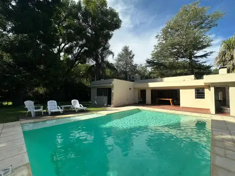 Ruta 9, Córdoba al 2900, Funes