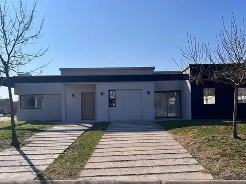 Venta casa San Sebastian - Cuan Propiedades