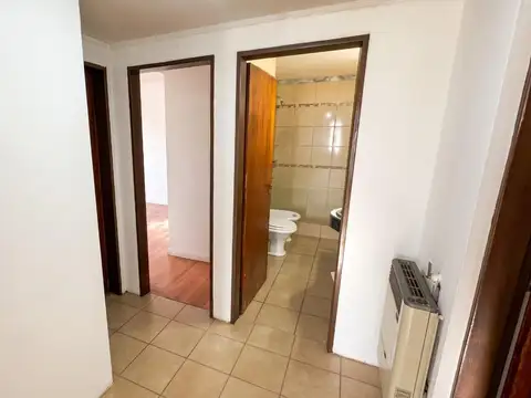 Depto Tipo Casa 4 ambientes con 2 baños