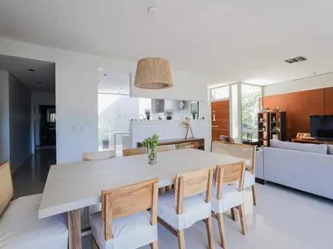 Casa en Venta al Oeste