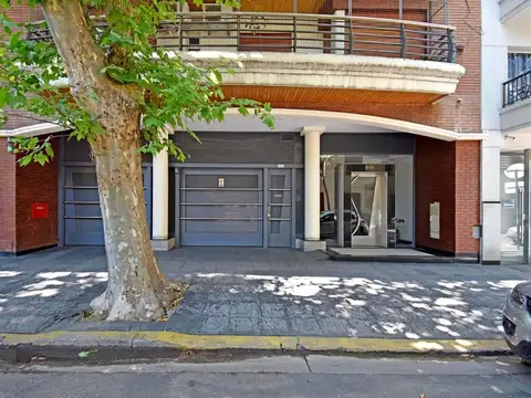 Venta Semipiso 3 Amb Dependencia Cochera Balcón
