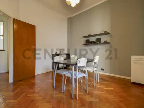 Montevideo 100, Piso 0