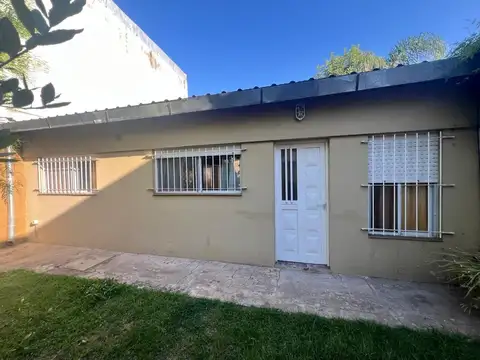 VENTA CASA MULTIFAMILIAR MORENO 323 MTS DE TERRENO