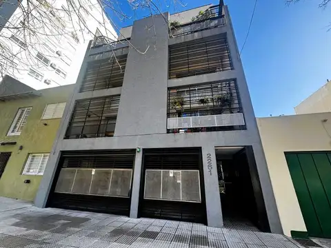 Avenida Comodoro Martín Rivadavia 2200