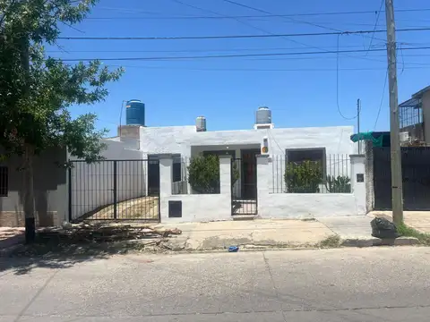 ALQUILO CASA BARRIO BELLA VISTA  2 DORMITORIOS -