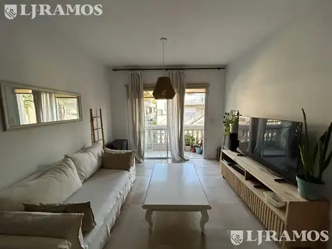 Departamento en  palmas del sol, escriturable