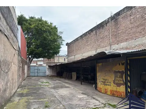 Galpon en Venta en Villa Libertad, USD 290.000