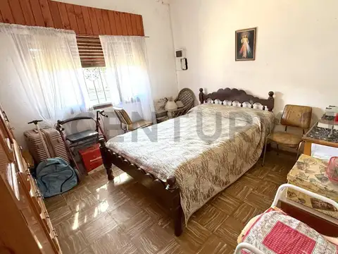 Casa 5 ambientes con 1 baño