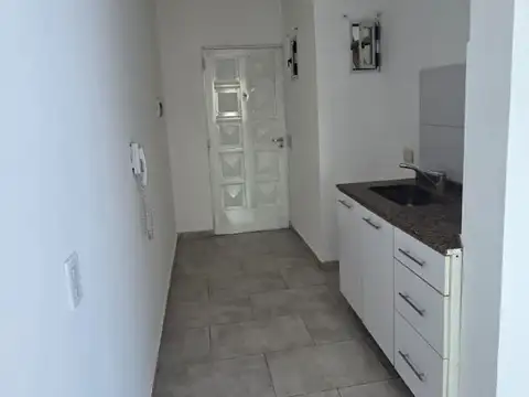 Irigoin 1500, Piso 2