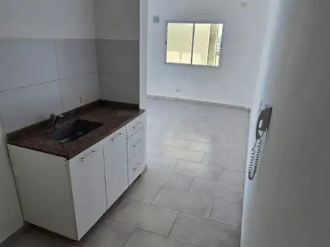 Departamento - Alquiler - Argentina, San Miguel - Irigoin 1599
