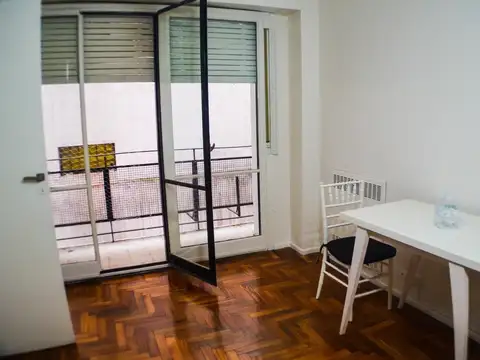 Maipú 700