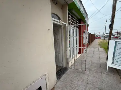 Depto Tipo Casa en Alquiler de 2 ambientes