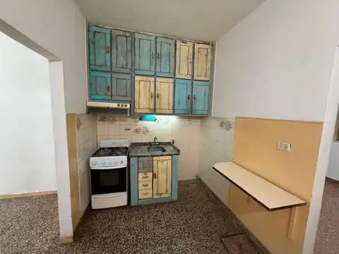 Depto Tipo Casa en Alquiler en Moron, $ 400.000