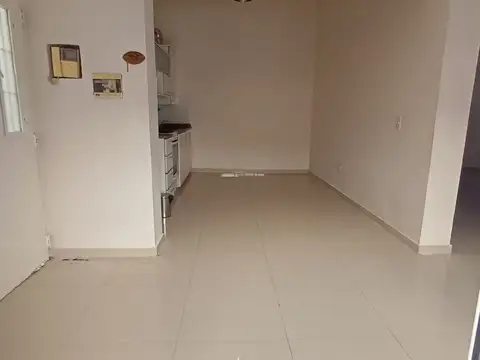Depto Tipo Casa en Alquiler de 3 ambientes
