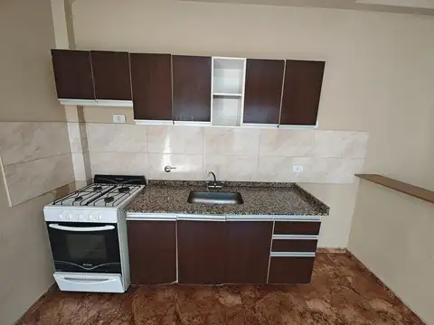 Departamento en Alquiler en Gregorio de Laferrere, $ 650.000
