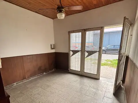 Casa en Alquiler con 1 cochera