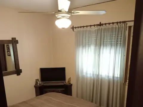 OPORTUNIDAD CHALET 4 AMBIENTES COCHERA JARDIN ESCUCHA OFERTA