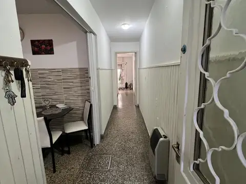 Depto Tipo Casa 4 ambientes con 3 baños