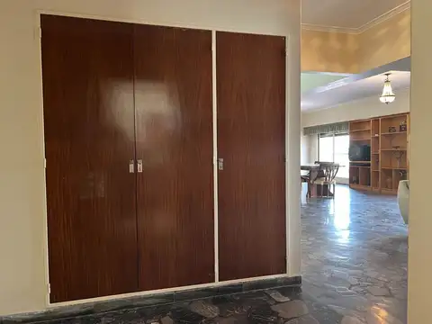 Departamento 5 ambientes con 2 baños