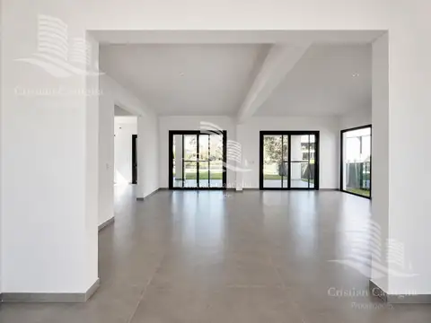 Casa en Venta en Laguna Grande, USD 590.000