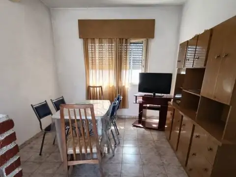 CASA EN VENTA  PLANTA ALTA DOS DOMITORIOS Y PATIO
