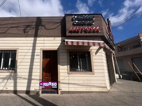 Local en Venta en Villa Luzuriaga, USD 190.000