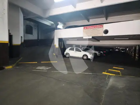 Cochera en  Venta  en Almagro