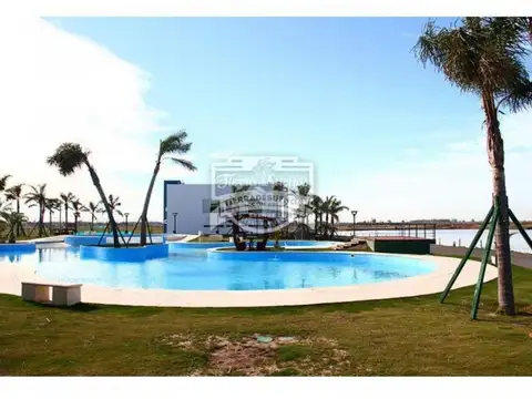 Terreno en Venta 30  mts Fondo