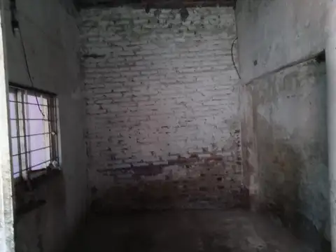 Casa en Venta en Isidro Casanova, USD 45.000