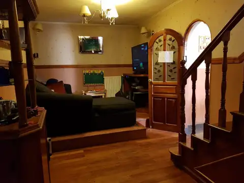 Casa 4 ambientes con 3 baños