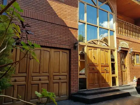 Av. Presidente Peron 2500