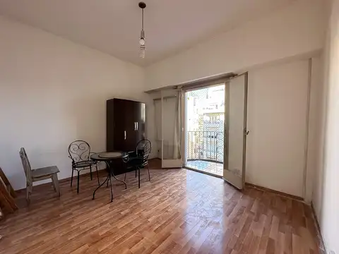 Avenida Belgrano 1300, Piso 7