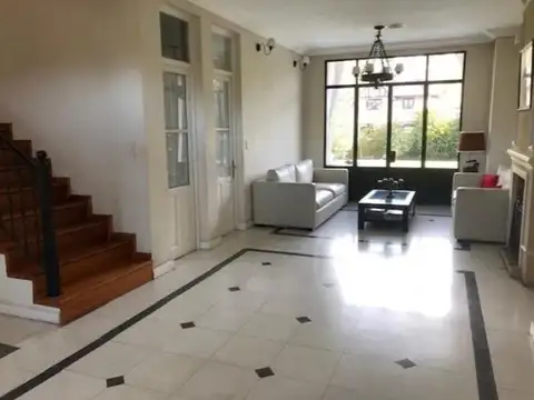 Casa en Venta en Campos De Alvarez, USD 610.000