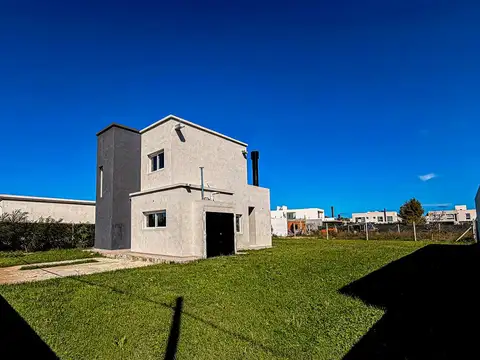 Casa en Alquiler en Countries y Barrios Cerrados en la Plata, USD 1.250