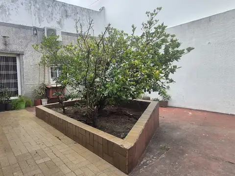 Casa Lote Propio en Pje Diego de Rojas - Ideal Proyecto de Vivienda, Reciclar o Construir en Villa Devoto