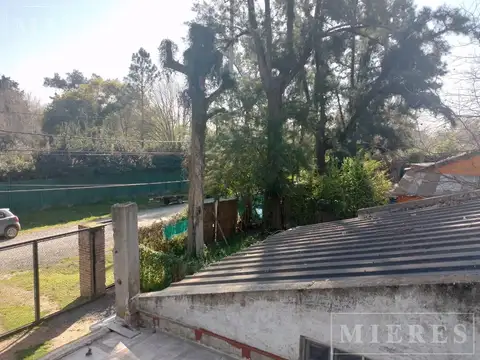 Casa 3 ambientes con 2 baños