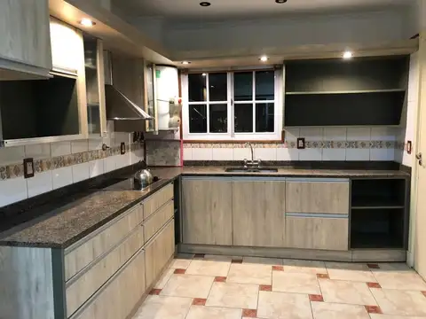 Depto Tipo Casa en Venta de 3 dormitorios