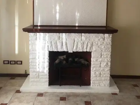 Depto Tipo Casa en Venta en Los Troncos, USD 149.000