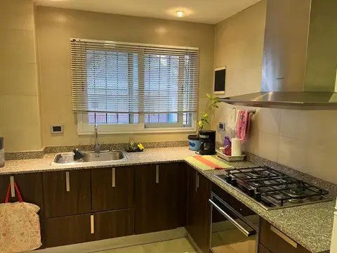 Depto Tipo Casa en Venta de 3 ambientes