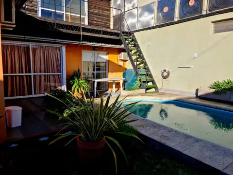 Santiago Bradley 1300