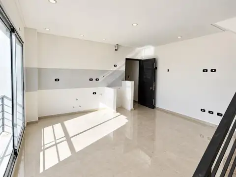 Depto Tipo Casa en Venta de 2 ambientes
