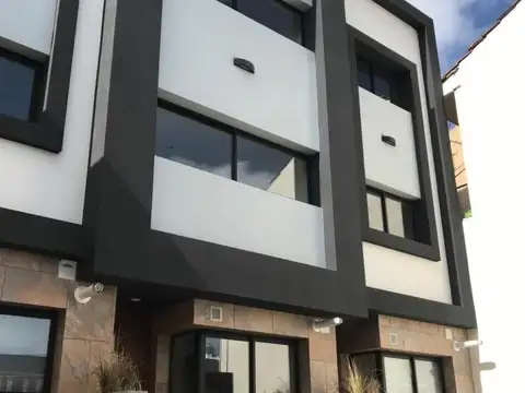 Departamento en Venta en Pinos De Anchorena, USD 160.000