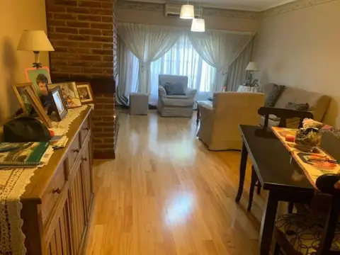 Casa 4 ambientes con 1 baño