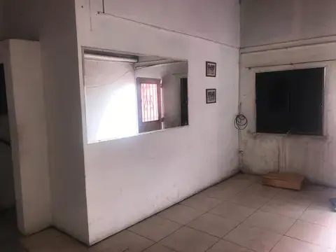 Venta en block - PB Local mas dto. 3 amb. tipo dúplex - PA Dto. 6 amb. - Av. Pte. Arturo Illía 4109 - San Miguel - Prov. Bs. As.